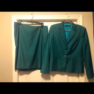 Anne Klein 2pc Skirt Suit